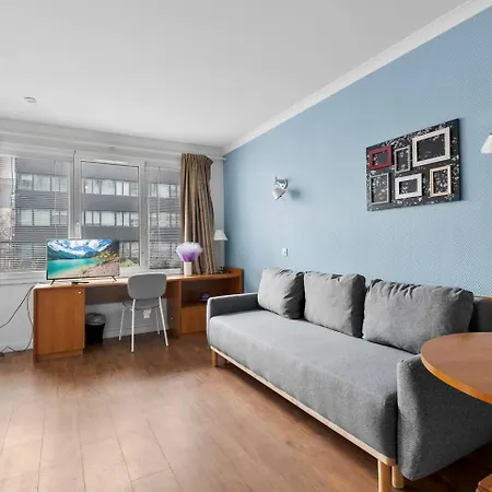 Apartamento T2, Proche Parc Expo, Parking Prive En Sous Sol *